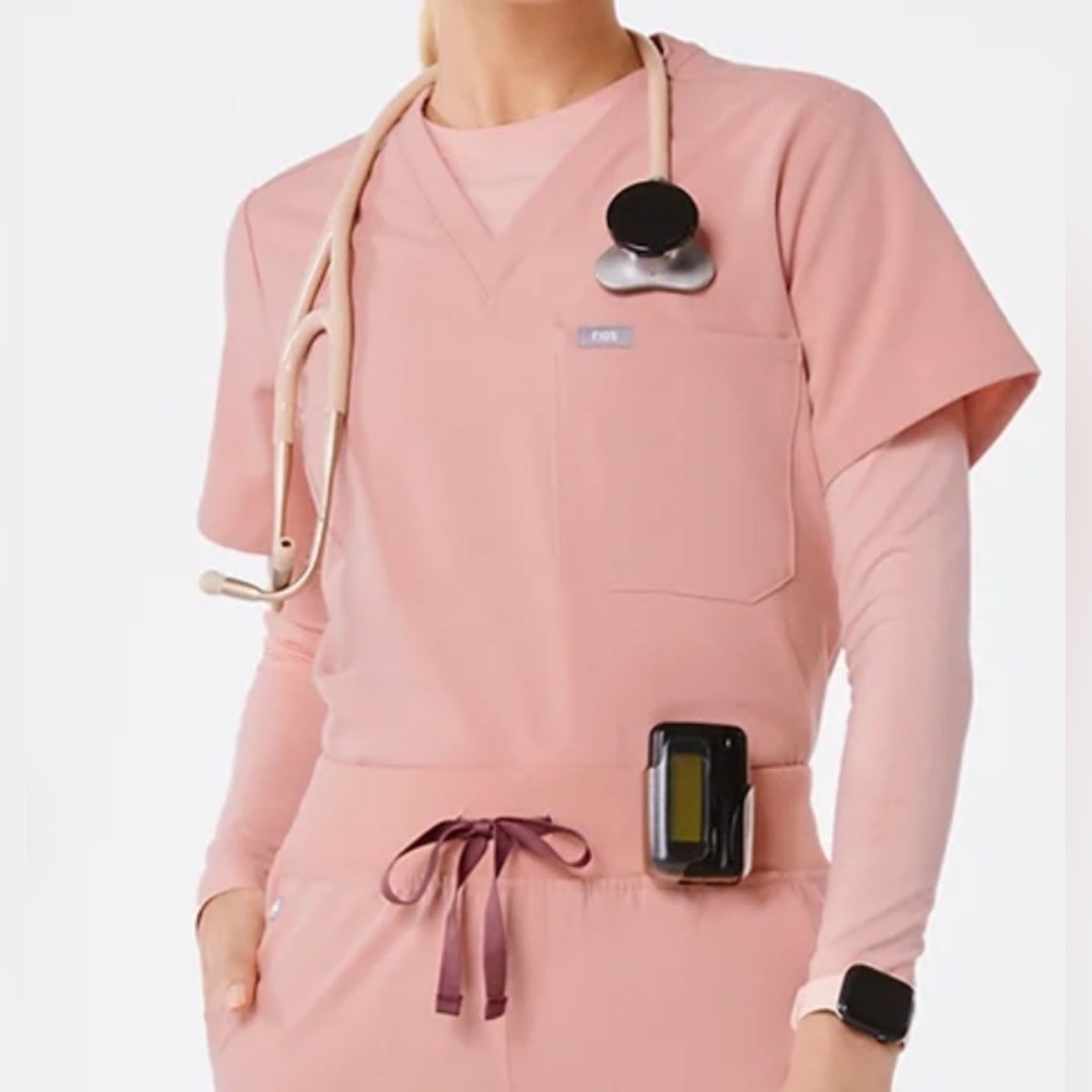 Figs Salta underscrub in Pink Sand size small. New without tags.